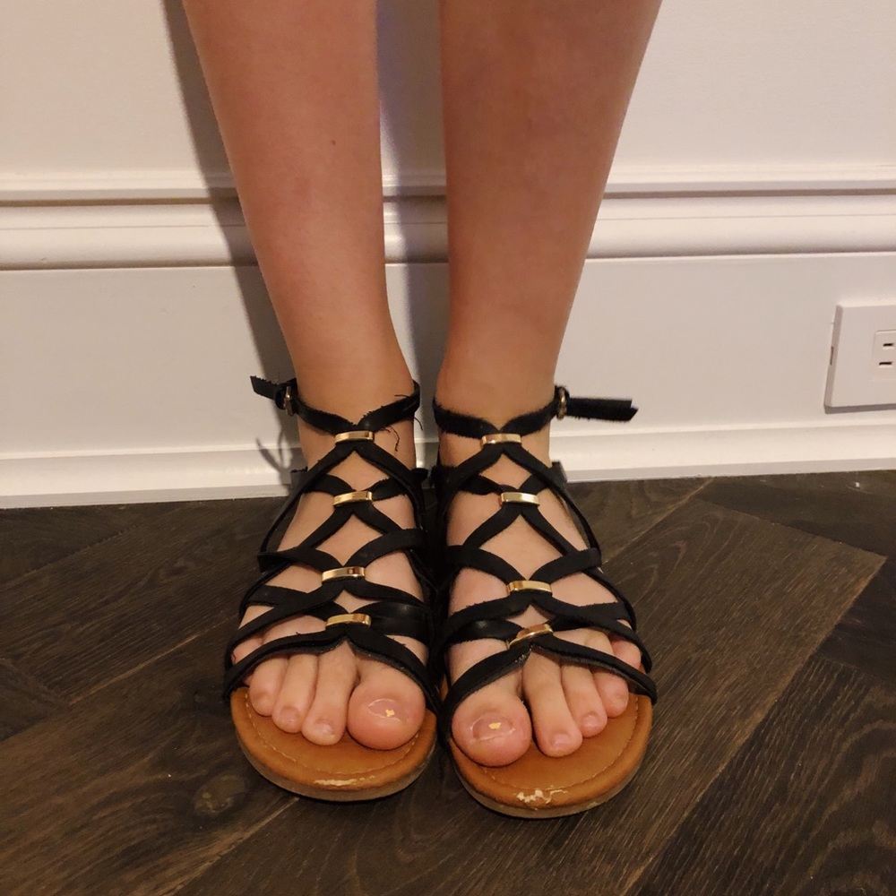 sandals! - Picture 3 of 3